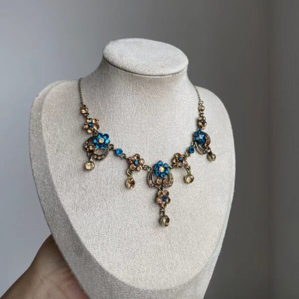 Heart-Shaped Flower Pendant Necklace, Heavily Aged Collarbone Chain - Image 4
