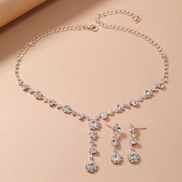 2 pieces of women's fashionable flower rhinestone necklace with earrings set for banquet and party accessories - Image 4