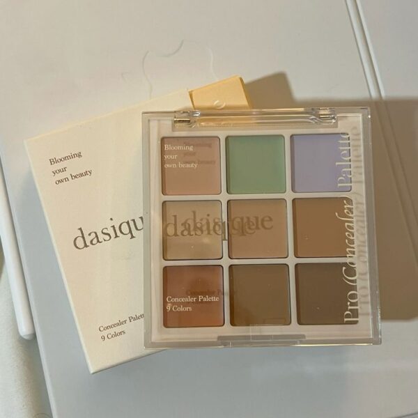 9-Color Flawless Concealer Palette - Waterproof, Sweatproof, Full Coverage - Corrects Spots, Acne, Dark Circles, Tear Grooves - Image 3