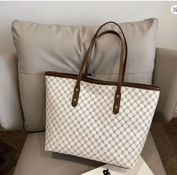 2025 High-end Women's Handbag Classic Design Shoulder Bag Large-capacity Commuting Travel Tote Bag Showing Fashionable Style - Image 2