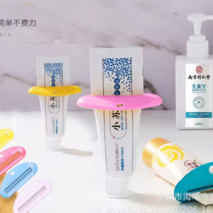 Japanese Style Manual Toothpaste Squeezer Hand Cream Washer Face Wash Dispenser Home Bathroom Storage Rack Accessories