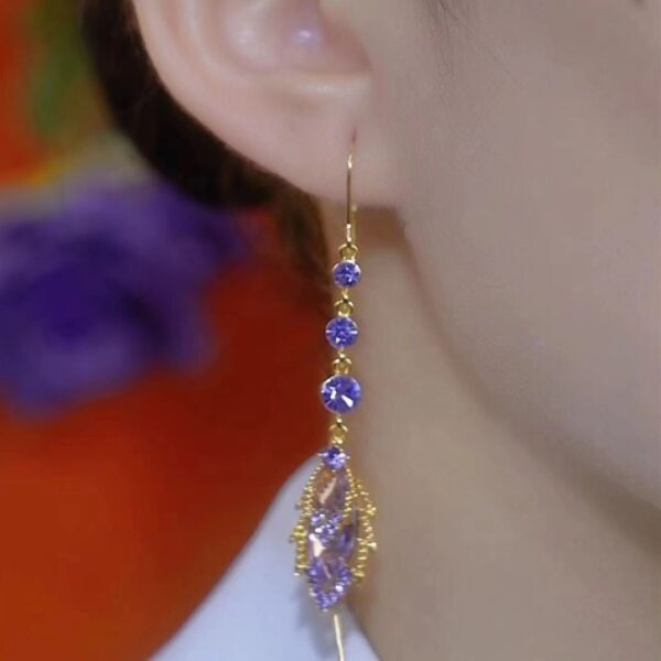 Light Luxury Earrings With a Niche Design and Amethyst Leaf Ear Line - Image 3