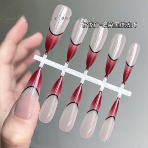 nails