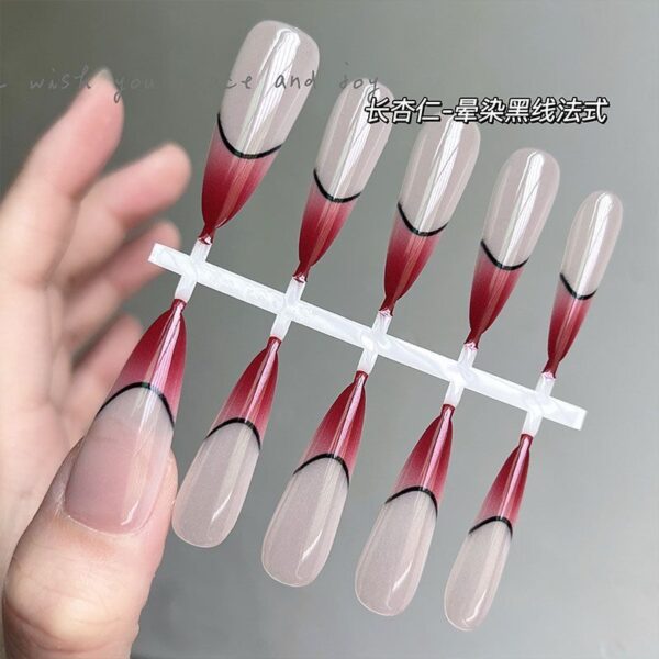 nails